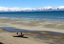 Վանա լիճն օրեցօր ցամաքում է (լուսանկարներ)
