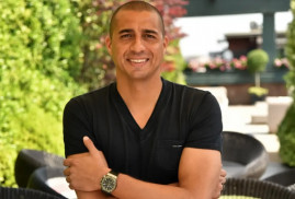 David Trezeguet Ermenistan'a gelecek