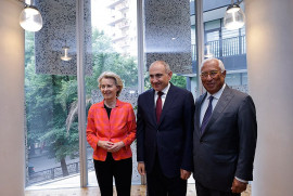 AB temsilcileri, Ermenistan ile Azerbaycan arasındaki barış anlaşmasının metni üzerinde anlaşmaya varılmasını takdirle karşıladı
