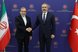 Հեռախոսազրույց են ունեցել Իրանի և Թուրքիայի ԱԳ նախարարները