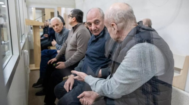 Azerbaycan'ın sahte yargılamalarda çarpıtılmış çeviri yaptığı iddia edildi