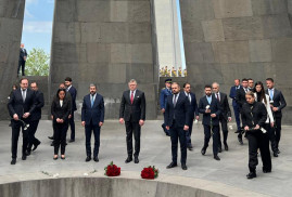 Slovakya Başbakanı Ermeni Soykırımı Anıtını ziyaret etti