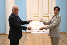 Ermenistan Cumhurbaşkanı ve Uruguay Büyükelçisi iki ülke arasındaki ticari ilişkilerin canlandırılmasının önemini vurguladı