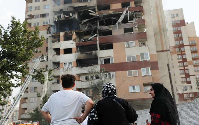 İsrail, İran'a saldırdı: Nükleer tesisler, askerî bölgeler, komutanlar ve bilim insanları hedef alındı