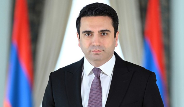 Ermenistan Parlamentosu Başkanı, İran’a yönelik saldırıyı kınadı