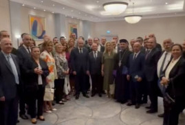 Başbakan Paşinyan, Türkiye'deki Ermeni cemaatinin temsilcileriyle bir araya geldi