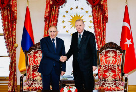 Paşinyan ile Erdoğan bir araya geldi