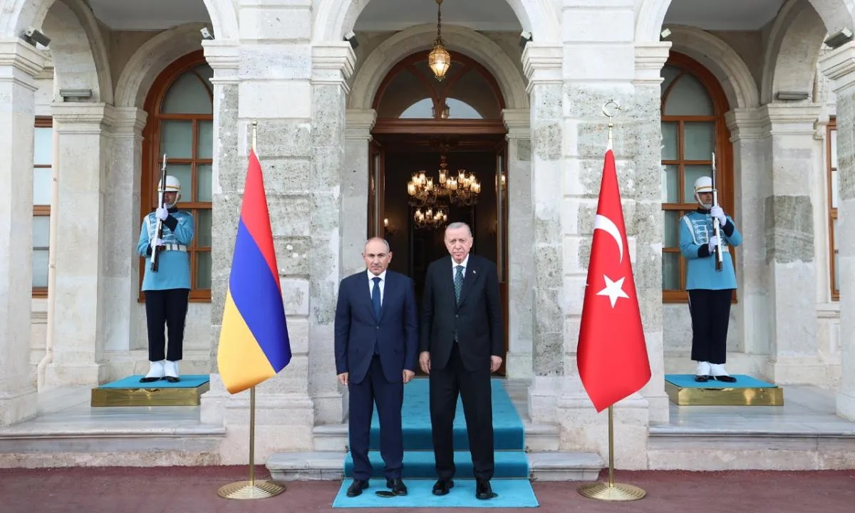 Paşinyan ve Erdoğan Türkiye ile Ermenistan arasındaki normalleşme süreci ele aldı