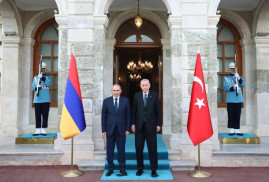 Paşinyan ve Erdoğan Türkiye ile Ermenistan arasındaki normalleşme süreci ele aldı