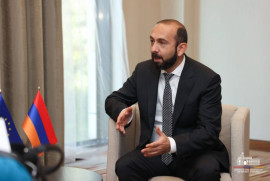Ermenistan Dışişleri Bakanı'ndan yeni atanan Romanyalı mevkidaşına tebrik mesajı