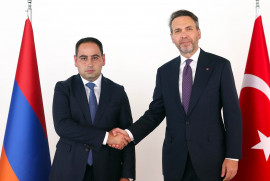 Ստամբուլում կայացել է հայ և թուրք նախարարների հանդիպումը (Լուսանկարներ)