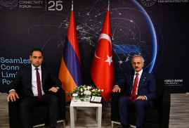 Khudatyan ile Uraloğlu, bölgesel ulaştırma projelerini görüştü