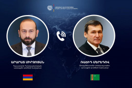 Ermenistan ve Türkmenistan dışişleri bakanları telefonda görüştü