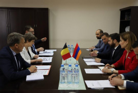 Ermenistan ve Belçika Dışişleri Bakanlıkları Yerevan’da siyasi istişarelerde bulundu
