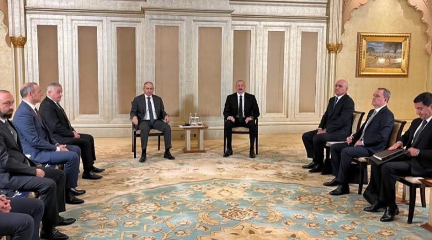 Paşinyan ile Aliyev’in Abu Dabi’deki barış görüşmesi başladı (Video)