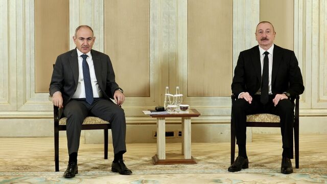 Paşinyan: Barış anlaşmasının ön imzalanması, değerlendirilen seçeneklerden biridir