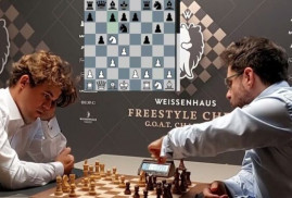 Ermeni büyükusta Levon Aronian'dan Magnus Carlsen'e karşı tarihi galibiyet