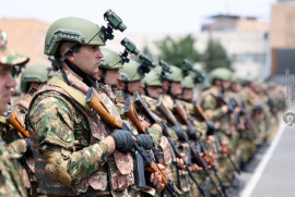 Ermenistan'da halkın çoğunluğu silahlı kuvvetlerin çalışmalarından memnun