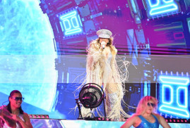 Jennifer Lopez Ermenistan'ın başkentinde solo konser verdi: 30 binden fazla kişi katıldı