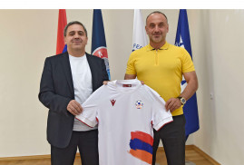Ermenistan Milli Futbol Takımı’nın yeni teknik direktörü var
