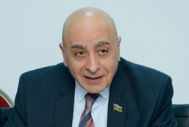 Azerbaycanlı Milletvekili, Ermenistan'dan ele geçirilen silahların Ukrayna'ya satılmasını önerdi