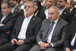 Ermenistan ve İran liderleri, ülkeler arasındaki iş forumuna katıldılar
