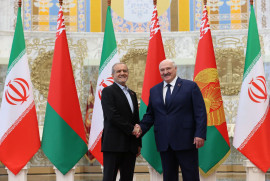 Lukaşenko: Belarus, Ermenistan üzerinden Basra Körfezi’ne açılma konusunda ilgilidir