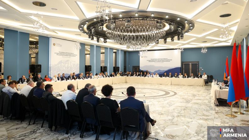 Kapan'da Ermenistan'ın ŞİÖ'ye üyelik başvurusu ele alındı