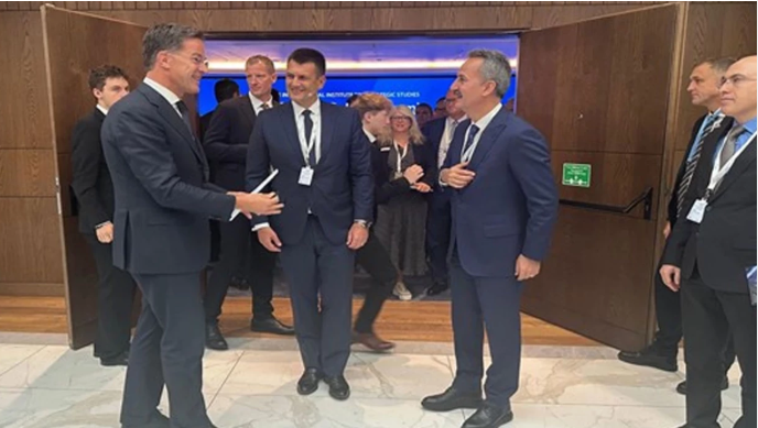 Թուրք պաշտոնյան հանդիպել է ՆԱՏՕ-ի գլխավոր քարտուղարի հետ