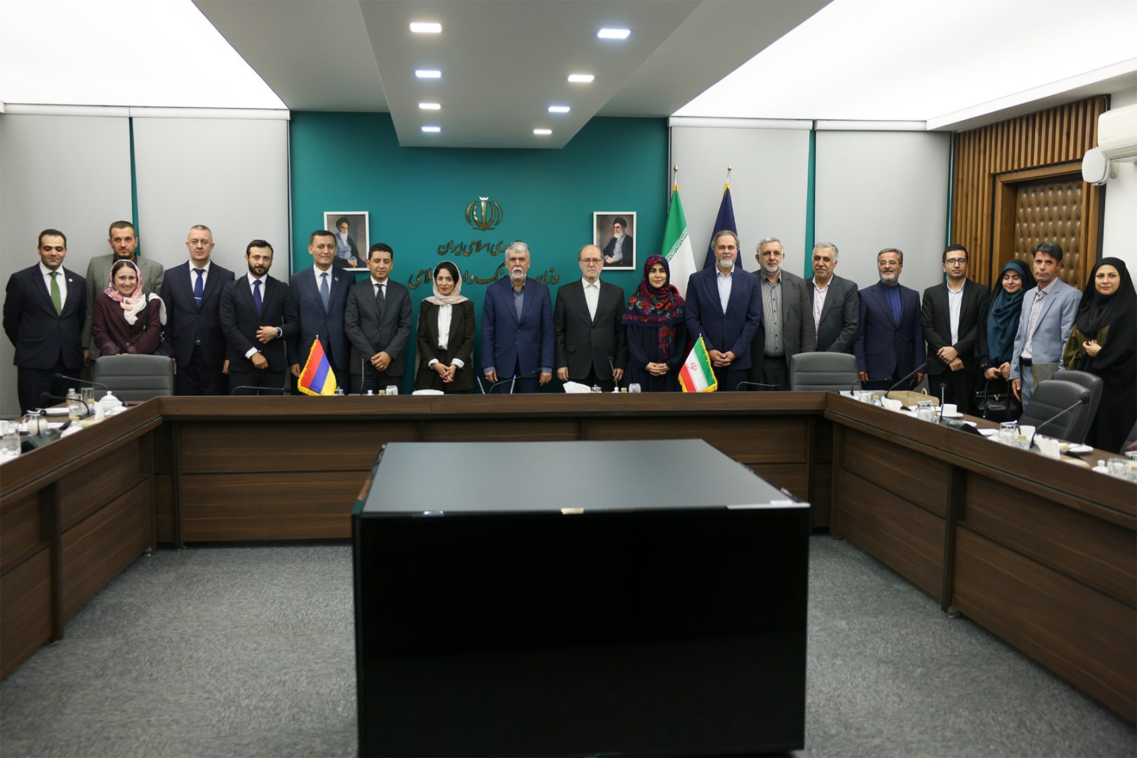 Ermenistan ve İran arasında kültürel işbirliğinin derinleştirilmesine ilişkin konular görüşüldü