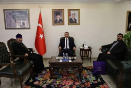 Ermeni Patriği’nden Iğdır Valisi’ne ziyaret