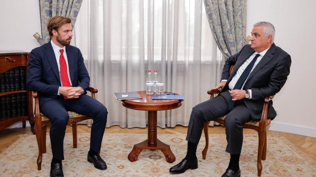 ABD Dışişleri Bakanlığı Avrupa ve Avrasya Bürosu Direktörü Brendan Henrehan Ermenistan’da