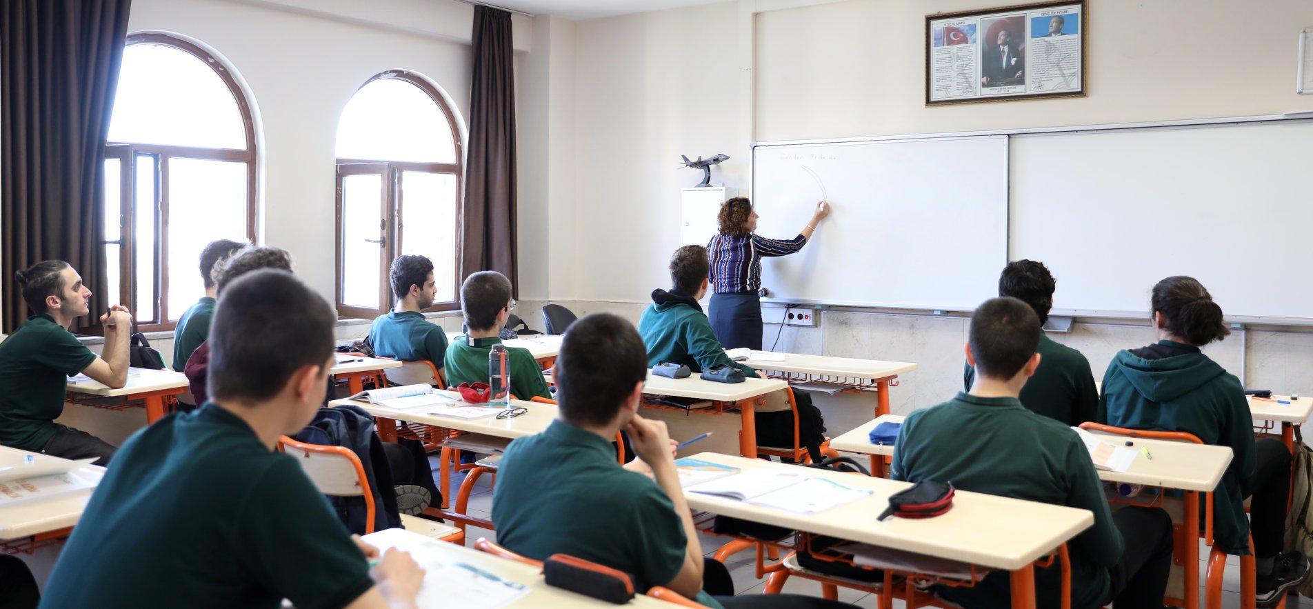 Türkiye'deki Ermeni okullarında öğrenci sayısı azalmaya devam ediyor