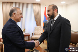 Ararat Mirzoyan ve İran Büyükelçisi Ermenistan-İran stratejik ortaklığının geliştirilmesine yönelik çalışmaları görüştü