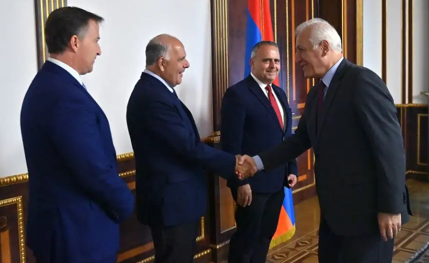 Ermenistan ve komşu ülkelerle ilişkiler ele alındı