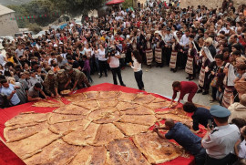 Mis kokulu Ermeni gatanın zengin çeşitliliği tek bir yerde: Gata Festivali düzenlenecek