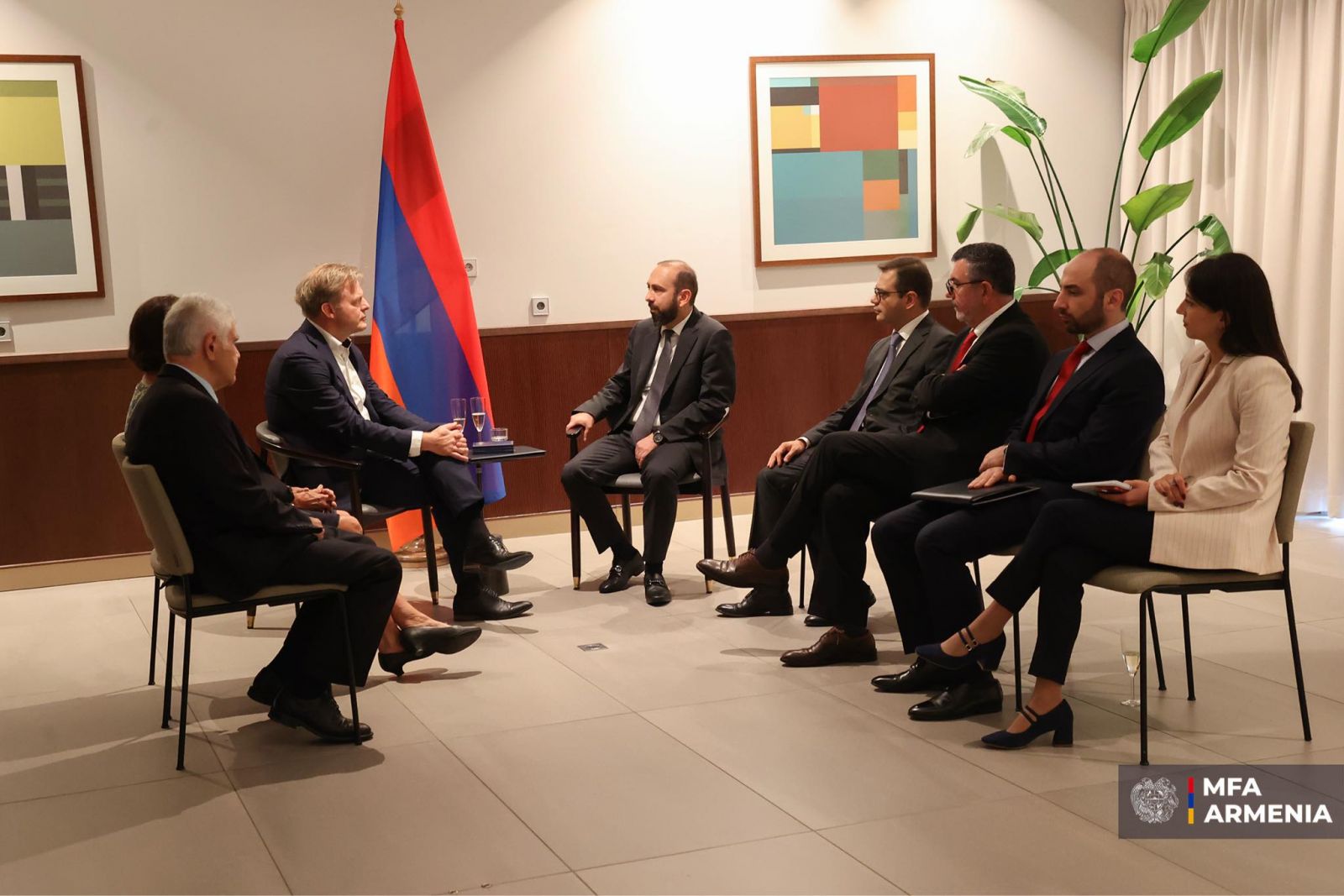 Ermenistan ile Hollanda arasındaki stratejik ortaklık gündemi görüşüldü