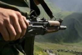 Azerbaycan ateşkesi ihlal ettmeye devam ediyor