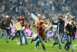 Ֆուտբոլային դերբի և զանգվածային ծեծուջարդ Թուրքիայում (տեսանյութ)