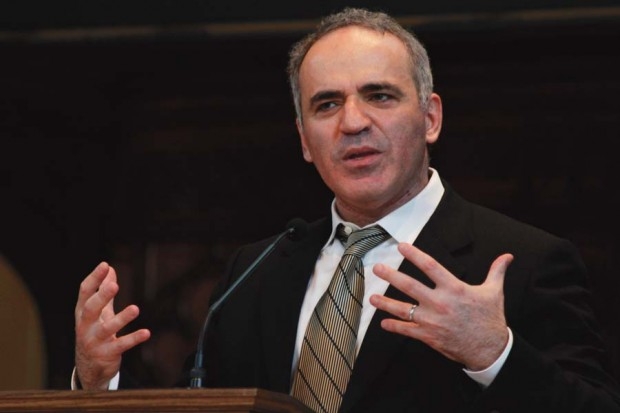Gari Kasparov: Ermeni Soykırımı 20. yüzyıldaki soykırımların doğurucusudur