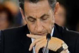 Sarkozy yenildi