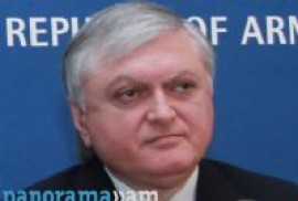Edward Nalbandyan başkanlığındaki heyet Tahranda