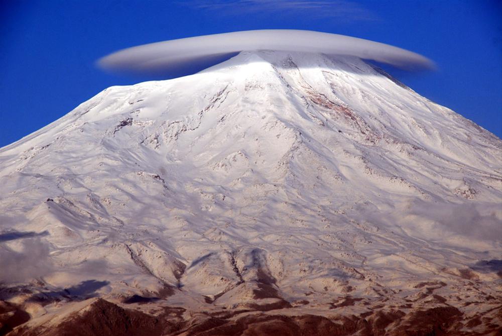 Ararat dağı şapka taktı (foto)