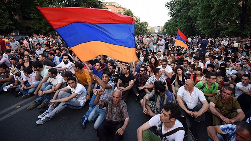 Ermenistan'da elektriğe zam protestosu (fotolar)
