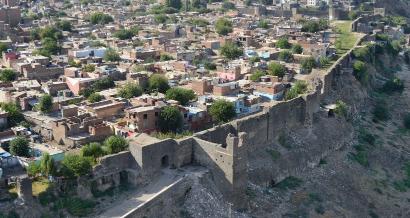 Դիարբեքիրում վնասվել են հին հայկական պատմական պարիսպները