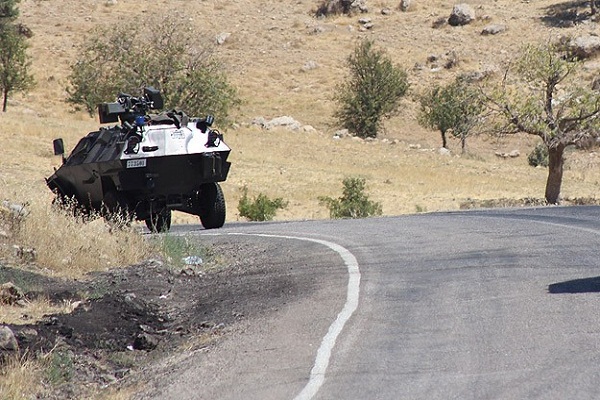 PKK-ի գրոհայինները Թուրքիայում պայթեցրել են զինվորական ավտոշարասյուն