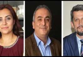 3 Ermeni Milletvekilli de Meclis’te yerlerini korudu