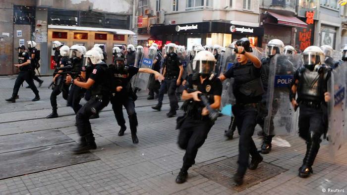 AB raporunda Türkiye'de ciddi gerilemeler yaşandığı vurgulandı