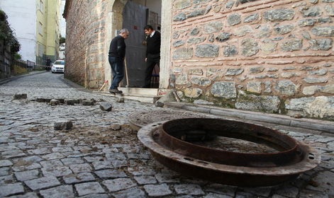 Ortaköy Meryem Ana Kilisesi ile Ermeni Okulu yakınında patlama meydana geldi