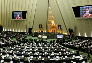 İran Meclisi seçimlerinde iki Ermeni adayı milletvekili olarak seçildi